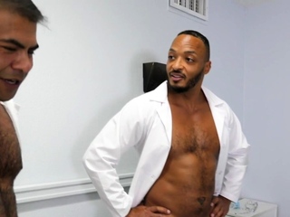 Girlfriend sharing bisexual cock in erotic threesome