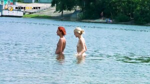 Fun Nudist babe is enjoying the sun