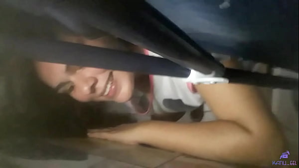 LE FOLLO EL CULO A MI CUÑADA CUANDO QUEDA ATRAPADA Y SE LO DEJO LLENO DE LECHE