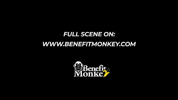 BENEFIT MONKEY: Mature Rachael Cavalli masturbates, can’t resist the urge and fucks the cameraman