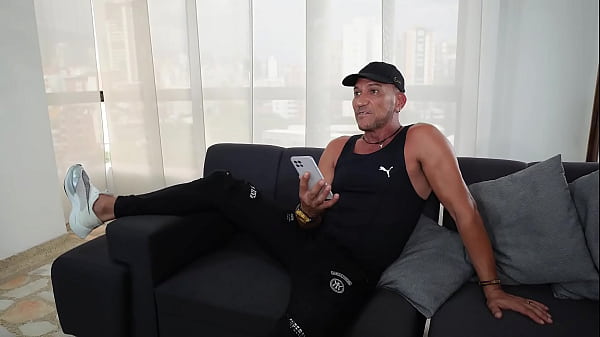 Colombian big ass gets fucked by two cocks at the same time – LIZI LOVE